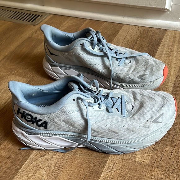 Hoka Shoes - Hoka Arahi 6 Women’s Running/Walking Shoes sz 9.5B